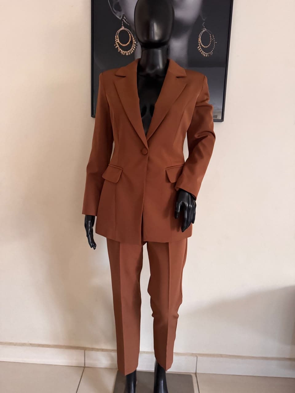 Rust terracotta single-button blazer top